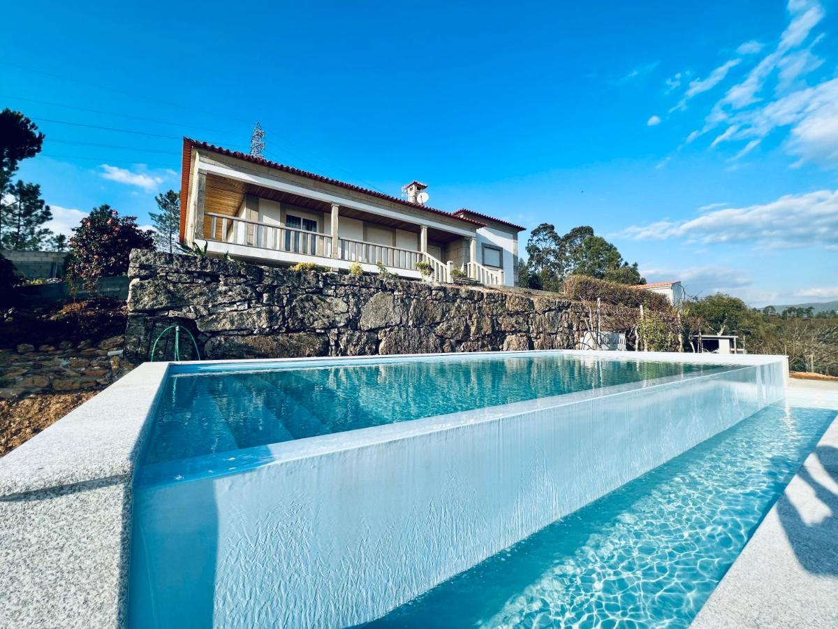 Appartamento Cerdeirinhas De Basto "Piso Q 4" Canedo de Basto Esterno foto